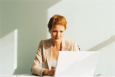 《龙之信条2》实体版上架北美 预购可获赠限量铁盒